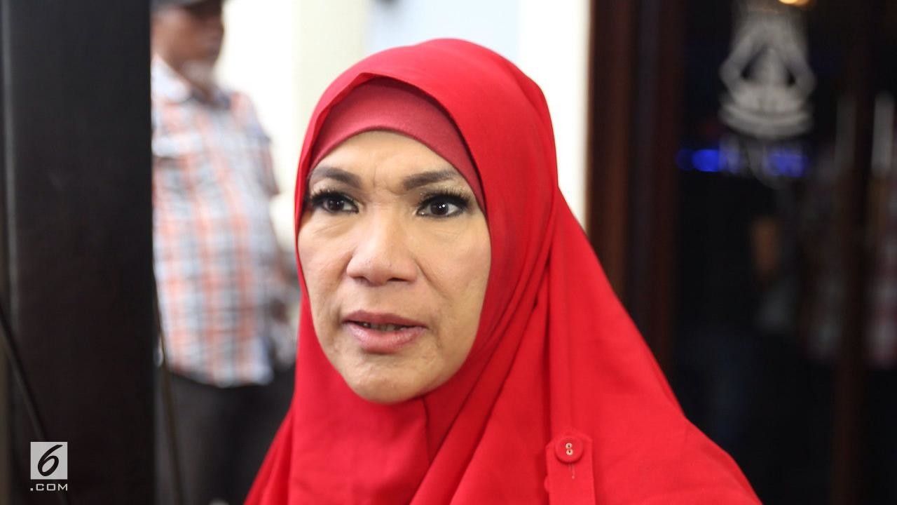 5 Cara Cegah Batu Ginjal seperti Dialami Dorce Gamalama