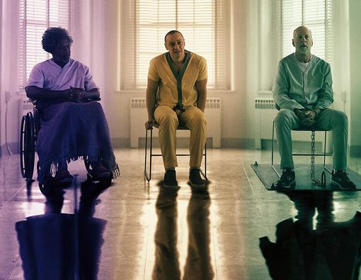 5 Ciri Orang Berkepribadian Ganda seperti Film Glass