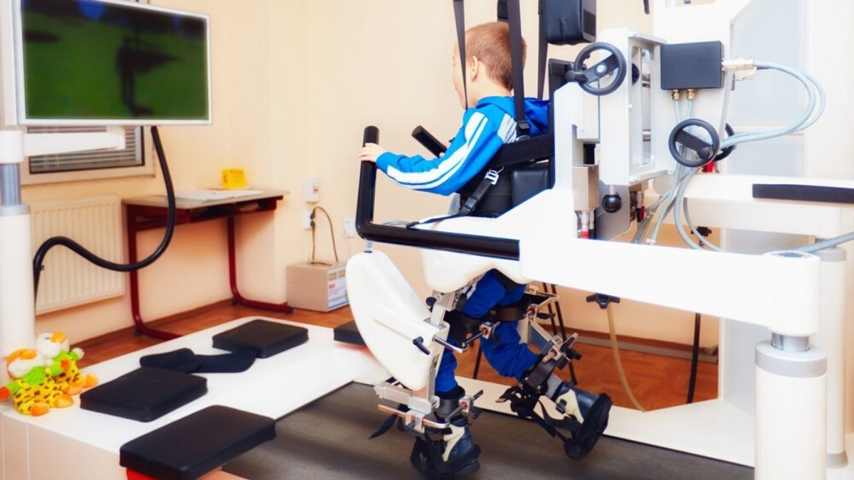 Mengungkap Efektivitas Terapi Robotik pada Penderita Stroke