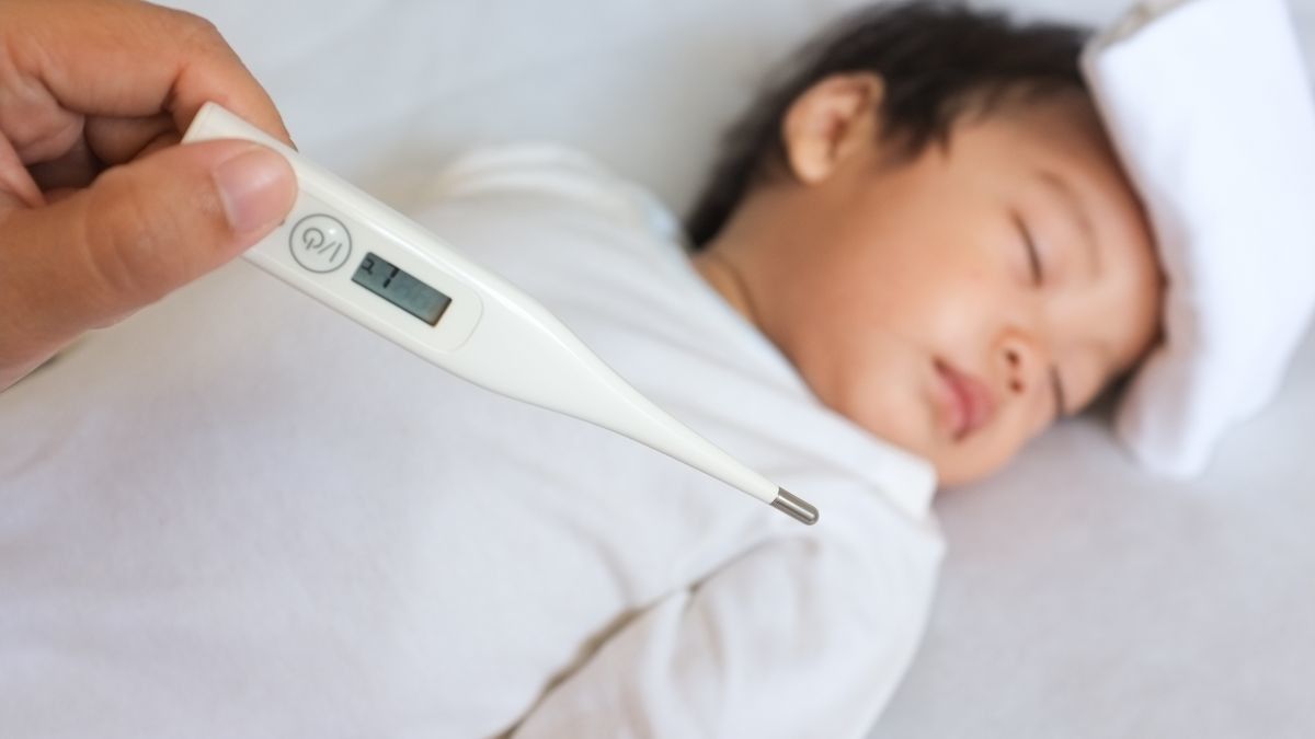 Mitos Menyesatkan tentang Demam pada Balita
