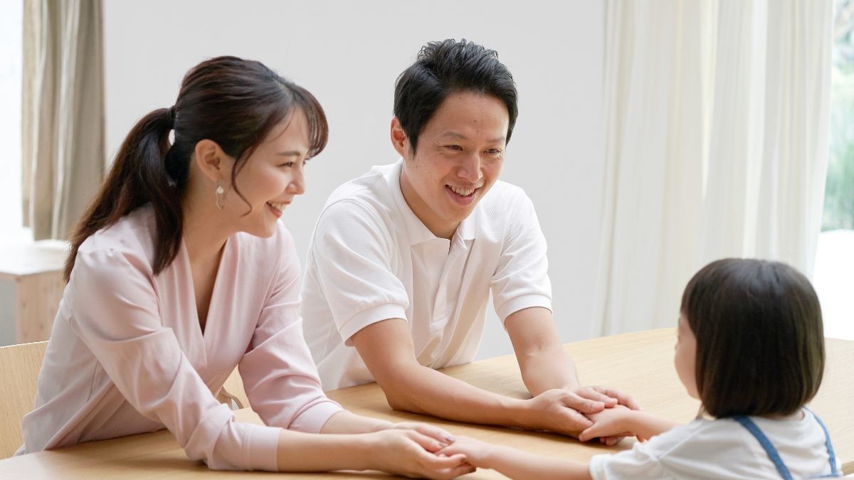 Hal-Hal yang Sebaiknya Tak Dilakukan Orangtua di Depan Anak