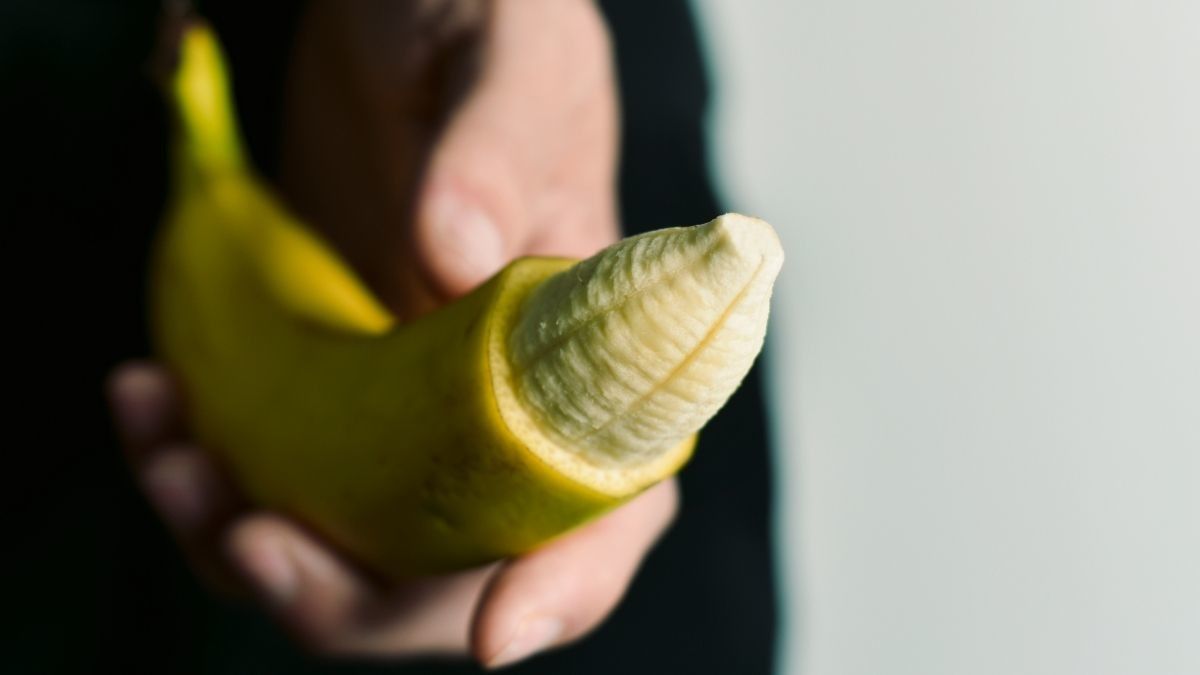 Risiko Kesehatan Ritual Sifon, Sunat Pakai Bambu