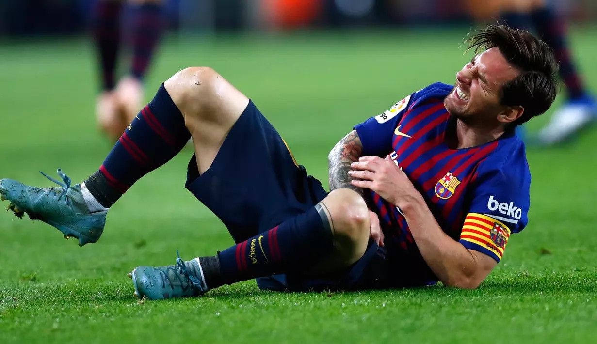 Lionel Messi Patah Tulang Tangan Hingga Harus Berhenti Bertanding