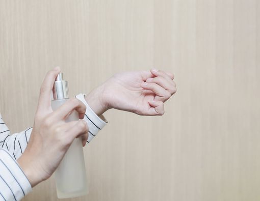 Berbahayakah Menggunakan Parfum bagi Ibu Hamil?