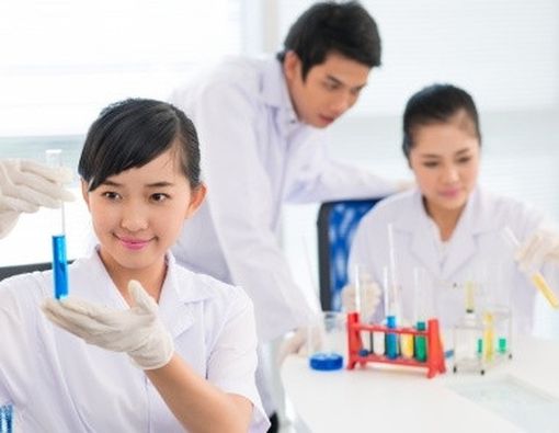 Jepang Meneliti Solusi Kebutaan Akibat Menua