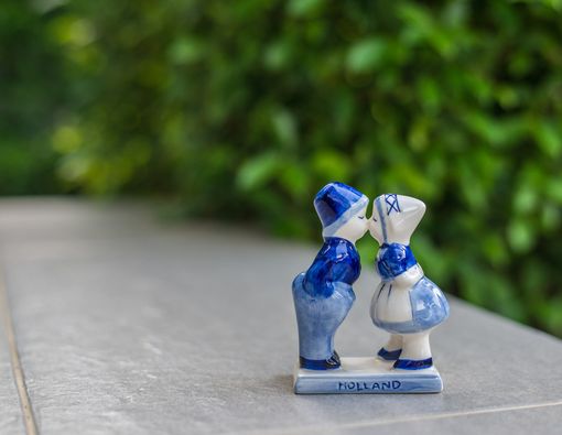 Bisakah Tuberkulosis Menular Lewat Ciuman?