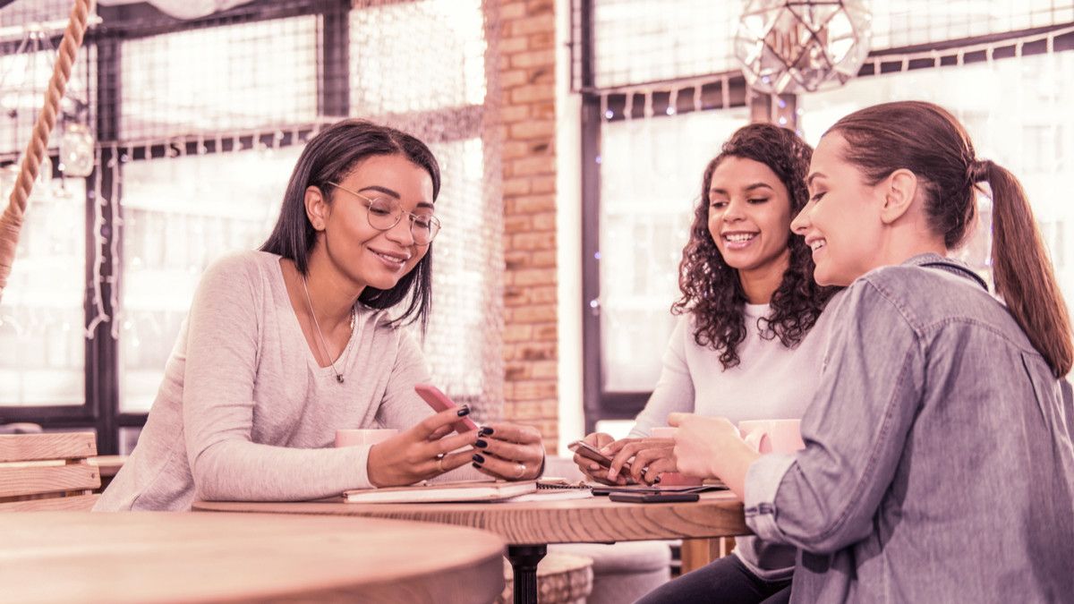 Baik Buruk Perilaku Panjat Sosial KlikDokter