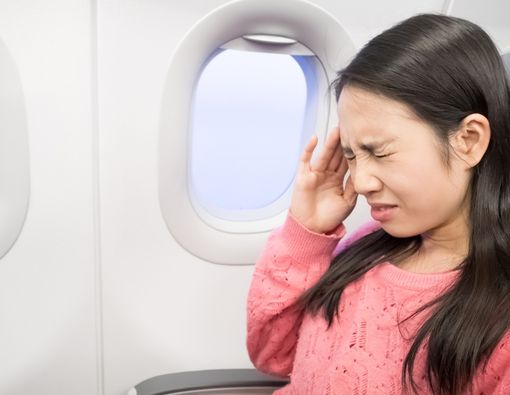 Cara Ampuh Hilangkan Rasa Takut Naik Pesawat