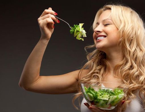 Diet dan Ingin Makan Malam? Boleh Saja!