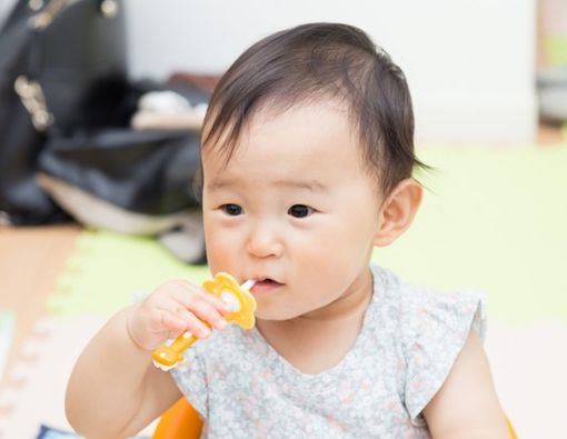 Mengenal Kista Erupsi pada Gigi Bayi yang Baru Tumbuh