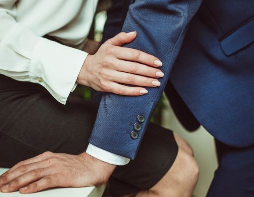 Cara Mencegah Perselingkuhan dengan Rekan Kerja