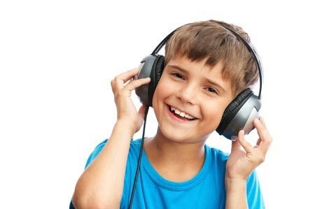 Bahaya Headphone Bagi Pendengaran Anda