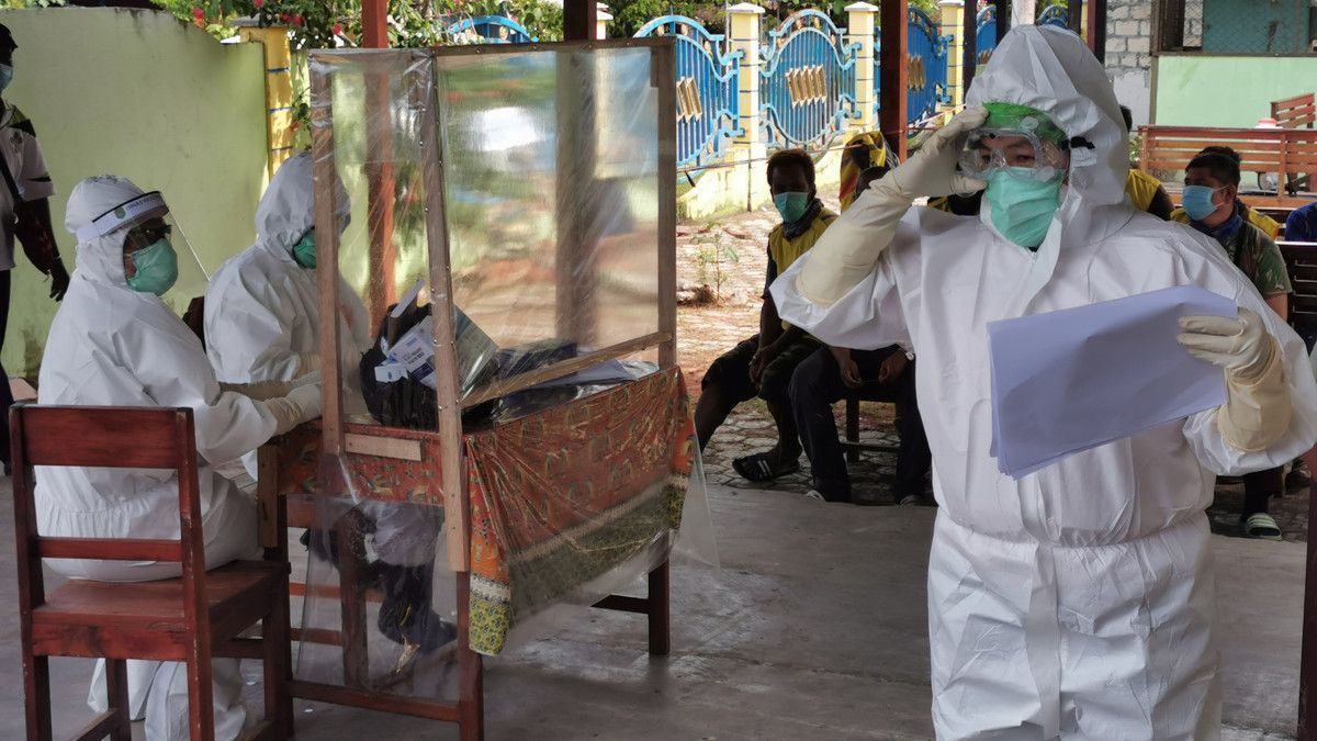 APD Tak Jamin Tenaga Medis Bebas COVID-19