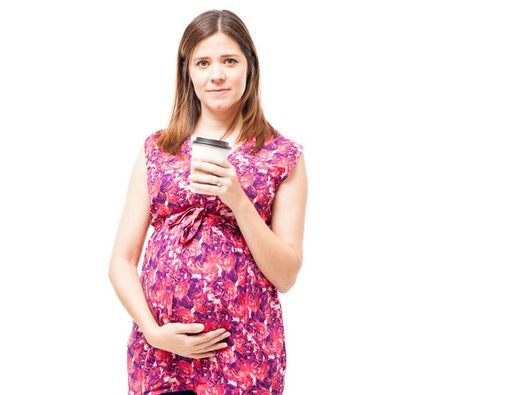 Amankah Ibu Hamil Minum Kopi?