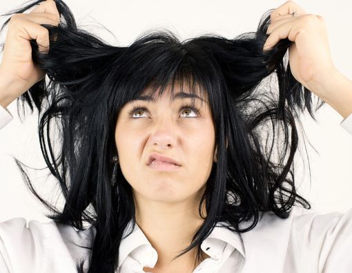 8 Kebiasaan yang Dapat Merusak Kesehatan Rambut Anda