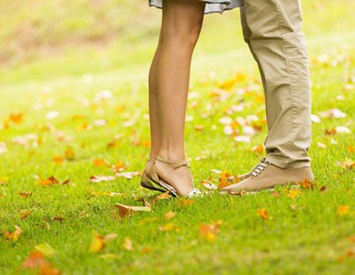 Benarkah Ciuman Bisa Mencegah Gigi Berlubang?