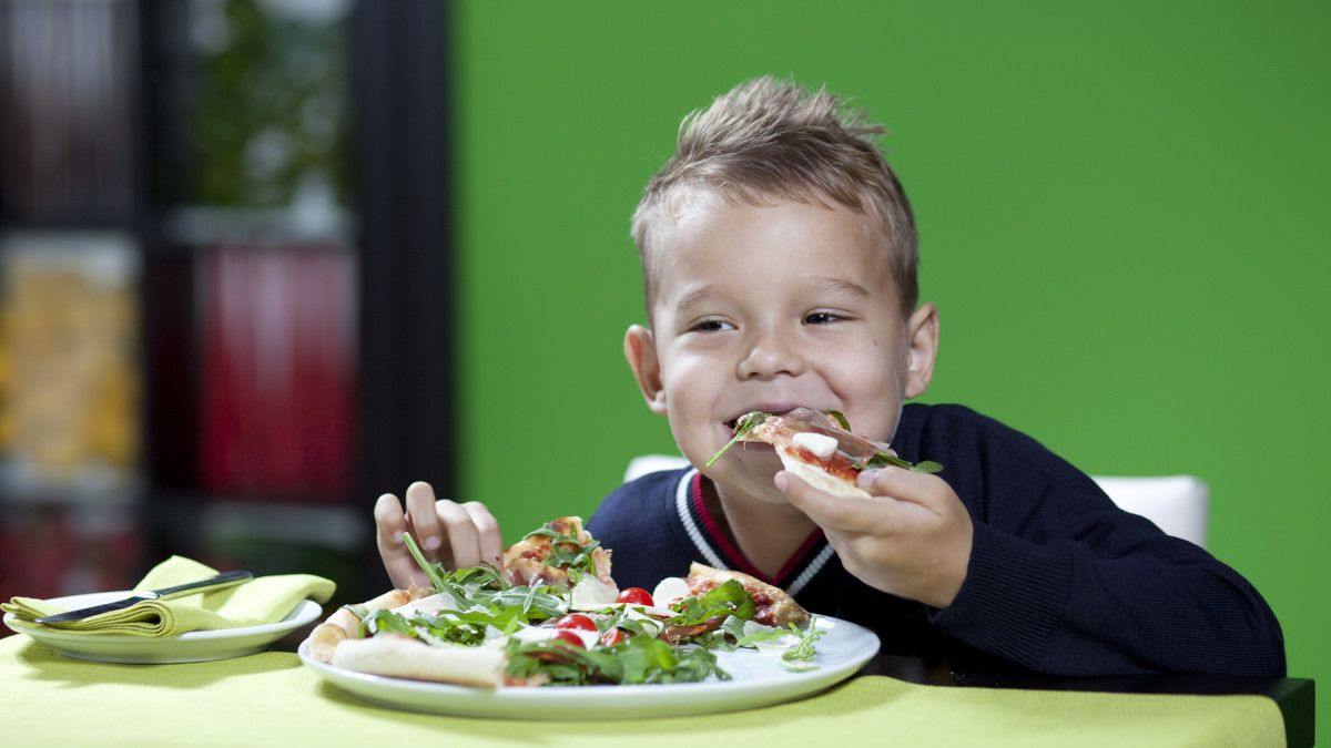 Anak Makan Berlebihan Tanda Autisme?