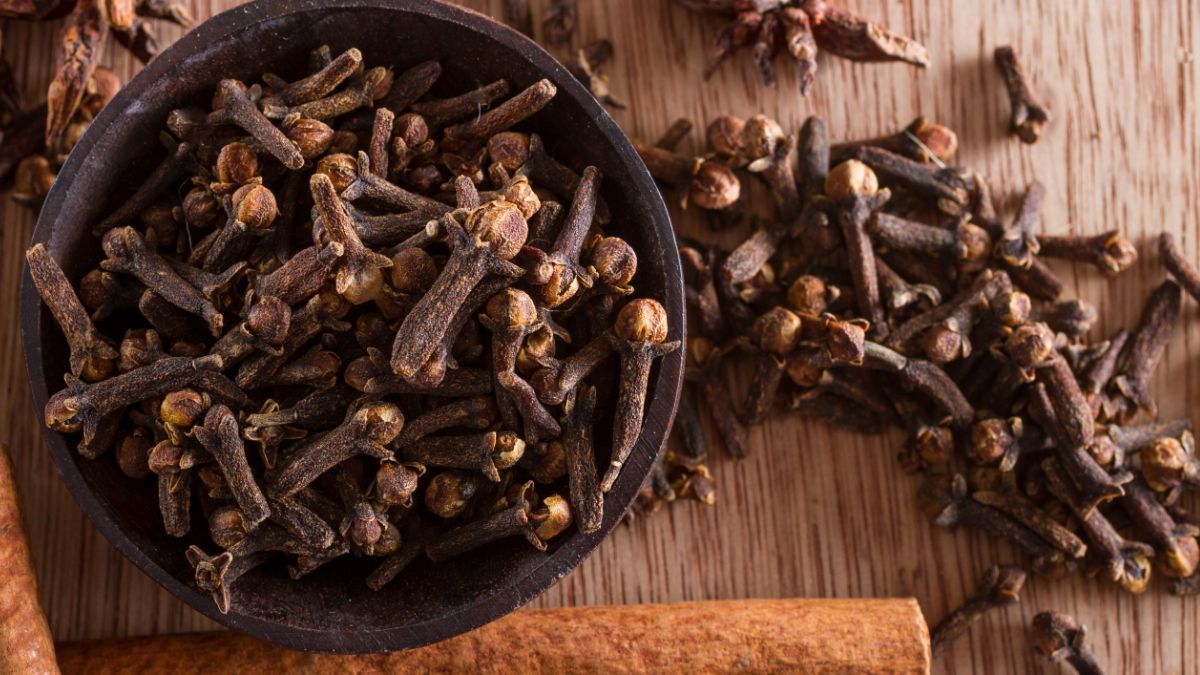 15 Manfaat Cengkeh untuk Kesehatan Tubuh, Apa Saja?