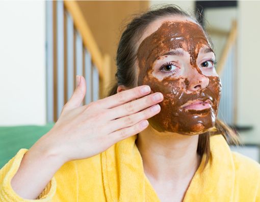 Kulit Panas karena Pakai Masker Kayu Manis, Ini Solusinya!