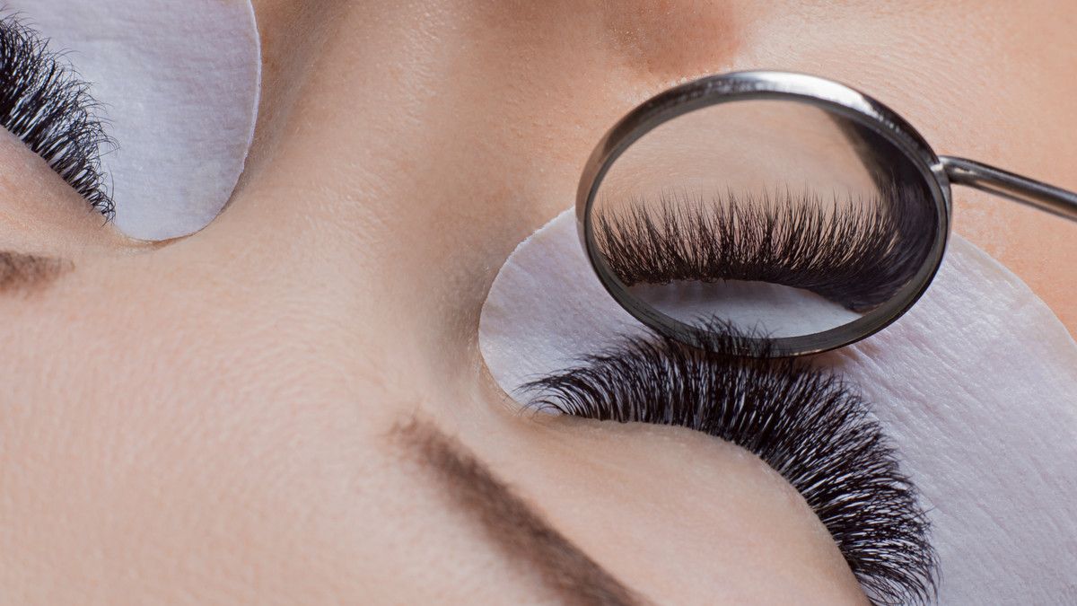 Rutin Eyelash Extension, Adakah Dampaknya bagi Kesehatan?