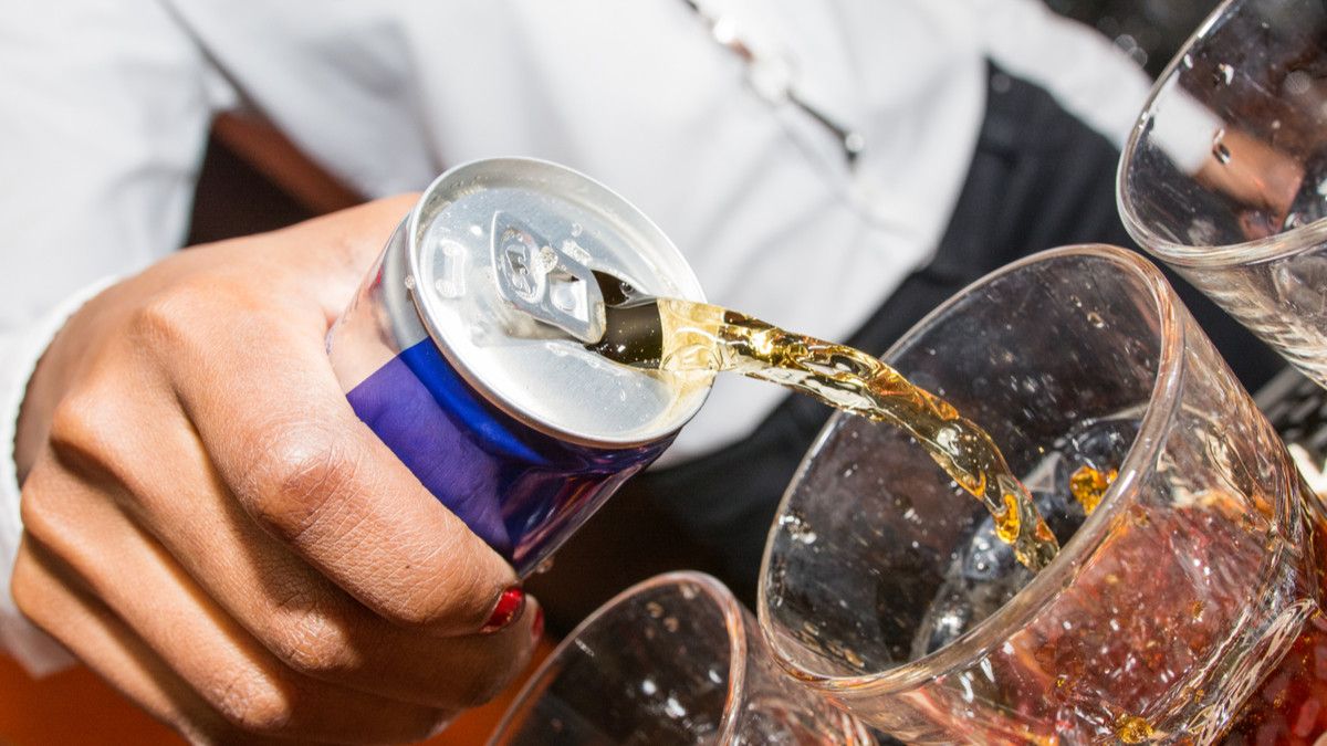 Ini Dampak Konsumsi Minuman Berenergi Berlebihan