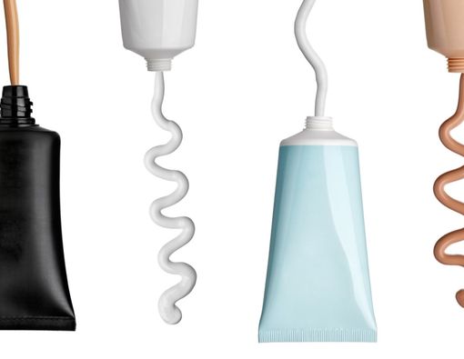 Cegah Virus Corona, Hindari Pakai Sampel Produk di Drug Store!