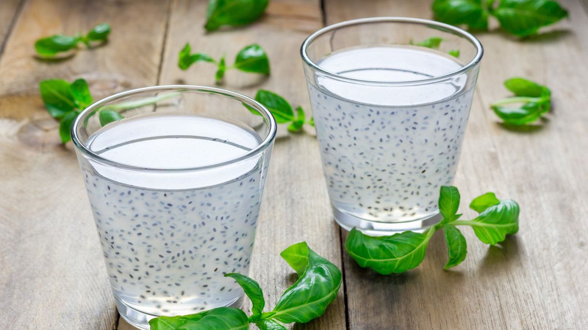 17 Manfaat Biji Selasih, Tak Cuma Pelengkap Minuman!