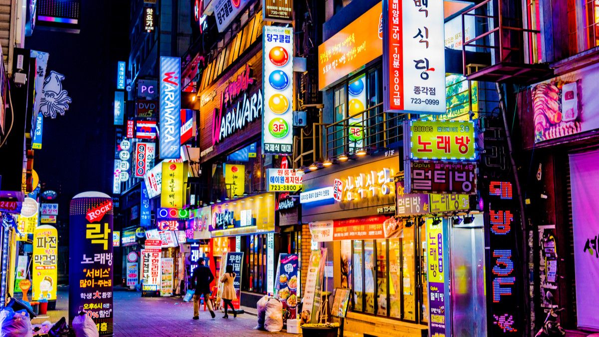 Longgarkan Aturan, Muncul Klaster COVID-19 Baru di Itaewon, Korsel