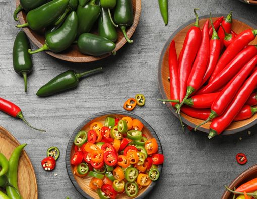 Benarkah Sering Makan Pedas Bisa Sebabkan Usus Buntu?