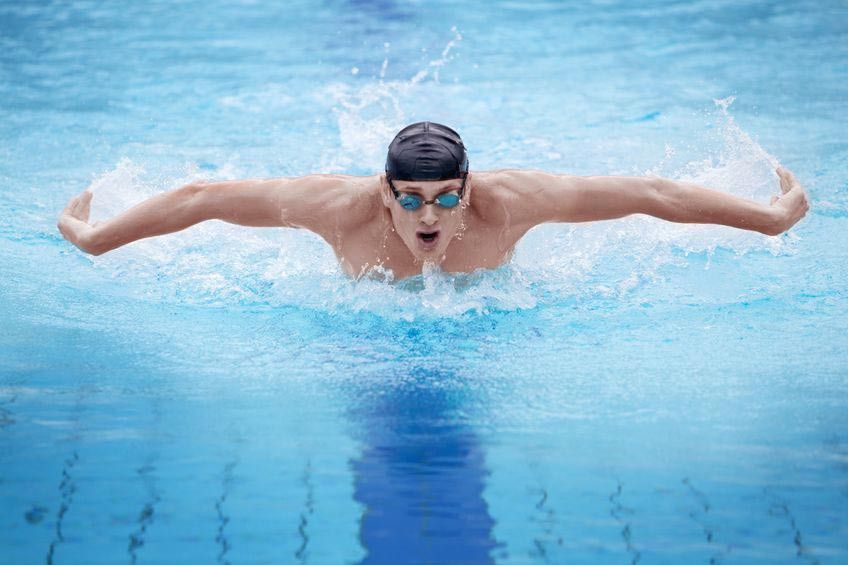 Apakah Berenang Bisa Mencegah Osteoporosis?