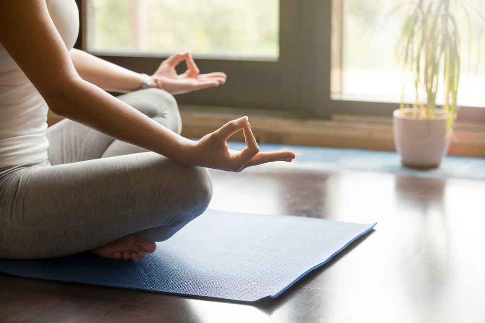 5 Olahraga Indoor yang Cocok di Musim Hujan, Bikin Badan Tetap Bugar