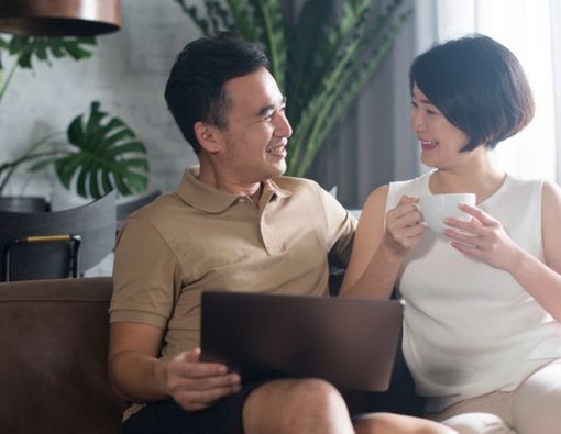 Mau Suami Istri Tetap Harmonis Saat Karantina, Ikuti Cara Ini