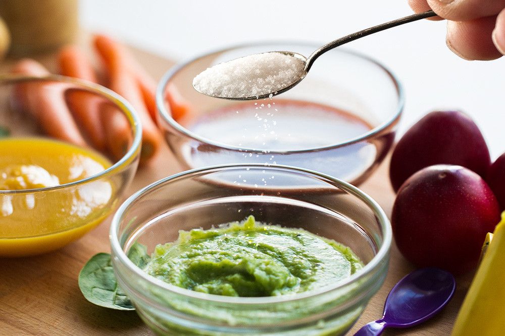 Tambahkan Gula dan Garam pada MPASI, Amankah?