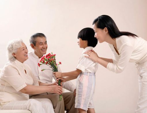 Ajarkan Sikap Toleransi pada Anak dengan Cara Ini