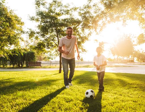 Jadi Ayah Sporty, Lakukan 4 Olahraga Ini bersama Anak Anda!