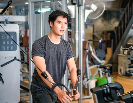 Halo Gym Mania, Ini 7 Dampak Buruk Kelebihan Whey Protein