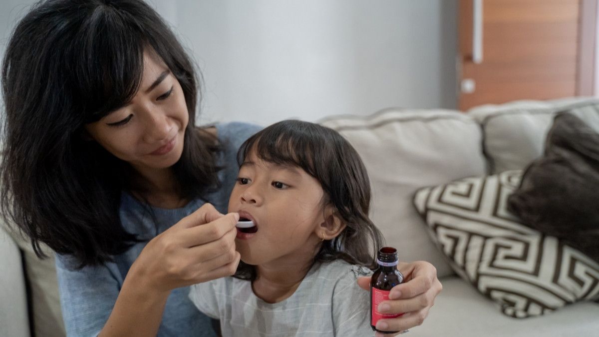 Perhatikan Hal ini Sebelum Memilih dan Memberikan Obat Flu Pada Anak