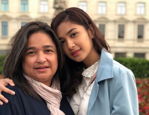 Ibunda Mikha Tambayong Meninggal Akibat Penyakit Autoimun