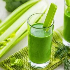 Benarkah Jus Seledri Bermanfaat Mencuci Ginjal?