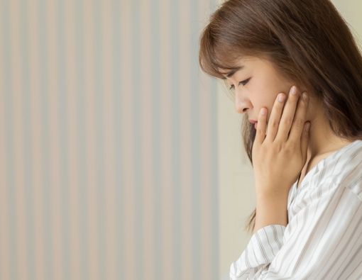 Tiba-tiba Gigi Terasa Ngilu, Apa Penyebabnya?