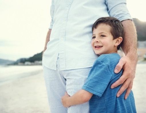 3 Cara Lindungi Si Kecil dari Ancaman Kekerasan