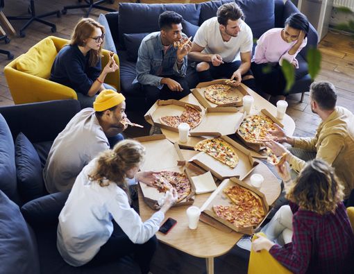 Kiat Sehat Konsumsi Makanan yang Mengandung Kolesterol Tinggi