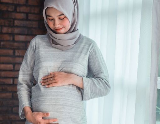 Kondisi Kesehatan yang Mengharuskan Ibu Hamil Batal Puasa