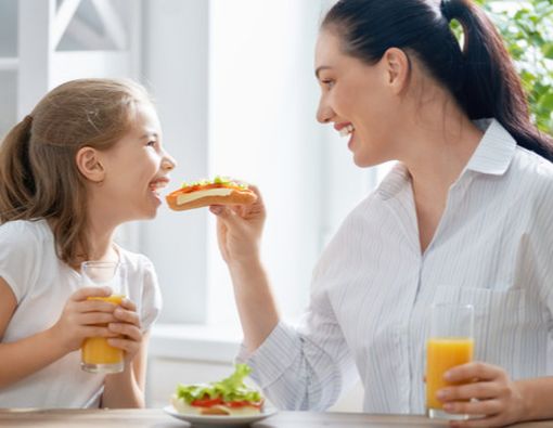 5 Hal yang Harus Diperhatikan Ibu Bekerja Saat Mendidik Anak