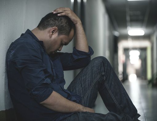 Hindari Makanan dan Minuman Ini Saat Depresi!