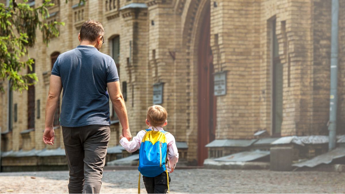 Peran Orang Tua di 100 Hari Pertama Sekolah Anak (Sharomka/Shutterstock)