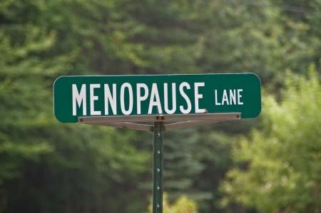 Mengapa Menopause Bisa Menyebabkan Osteoporosis?