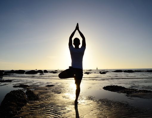 Yoga, Olahraga untuk Ringankan Penyakit Parkinson