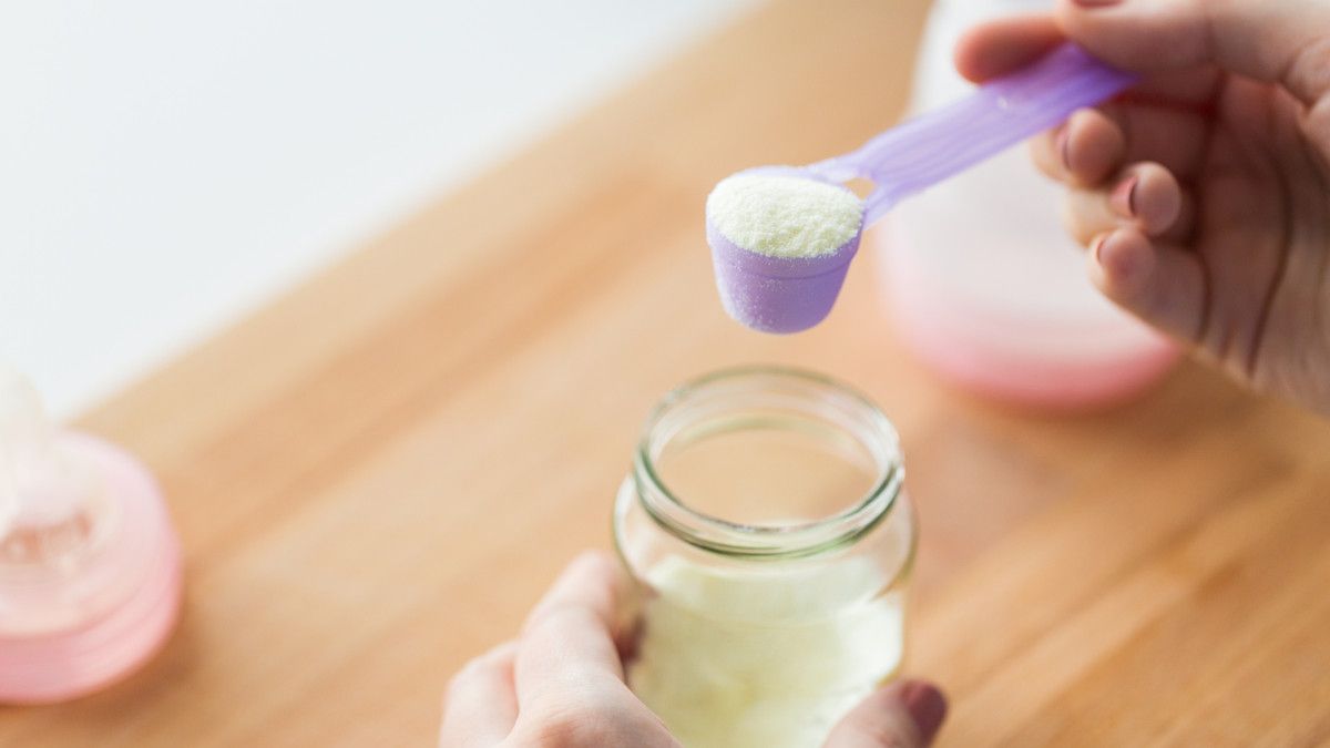 Bolehkah Mengombinasikan ASI dengan Susu Formula?
