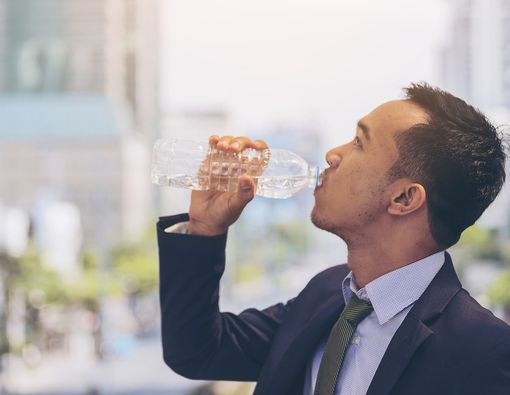 Kiat Mudah Hindari Badan Lemas di Musim Kemarau